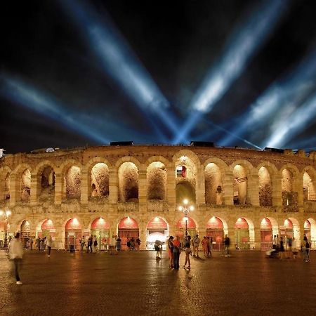 Attico Quarto Di Luna ヴェローナ エクステリア 写真